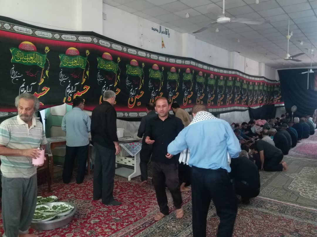 پذیرایی زوار اربعین حسینی در مواکب شلمچه ، چذابه و بین راه +فیلم و عکس