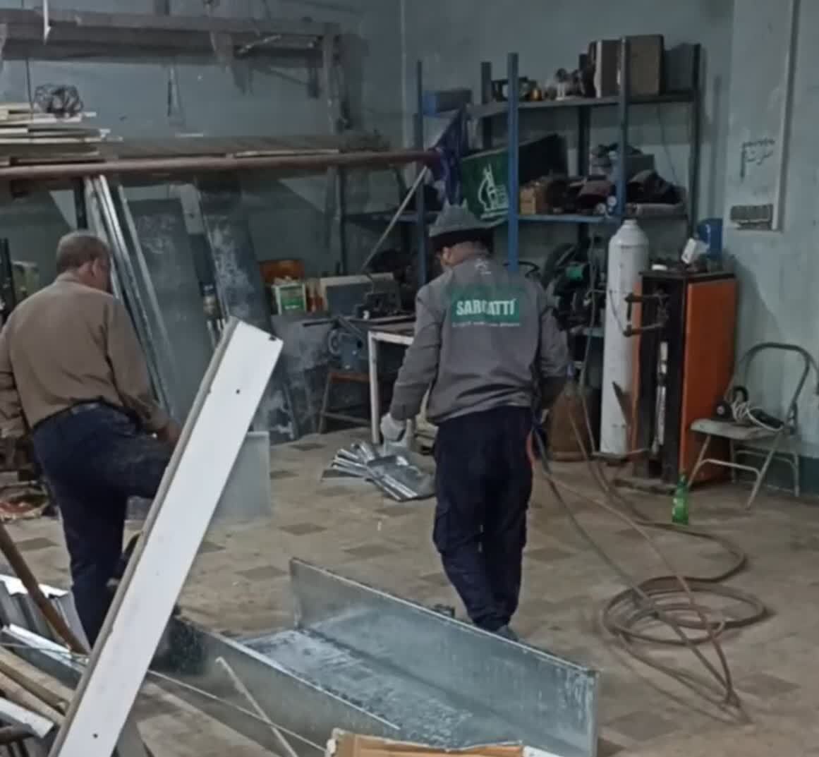 آغاز به کار کارگاه ساخت کمد امانات و جای کفشی حرم امامین عسکریین(ع) در خوزستان