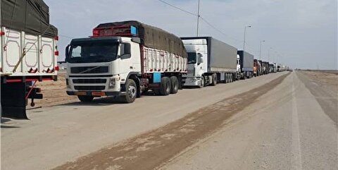 بازدید استاندار خوزستان از روند ارسال محوله‌های مواکب از مرز شلمچه+فیلم