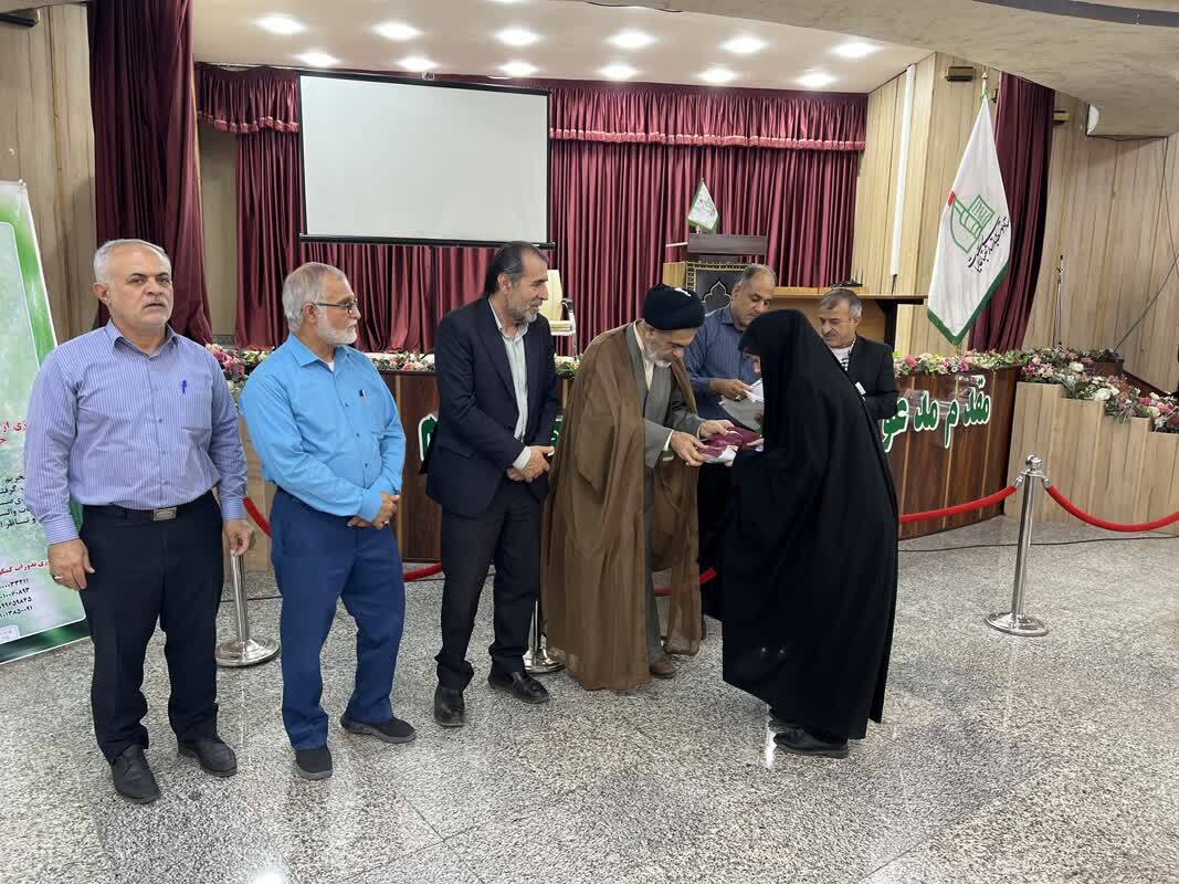 مراسم تجلیل از خادمین به روایت تصویر