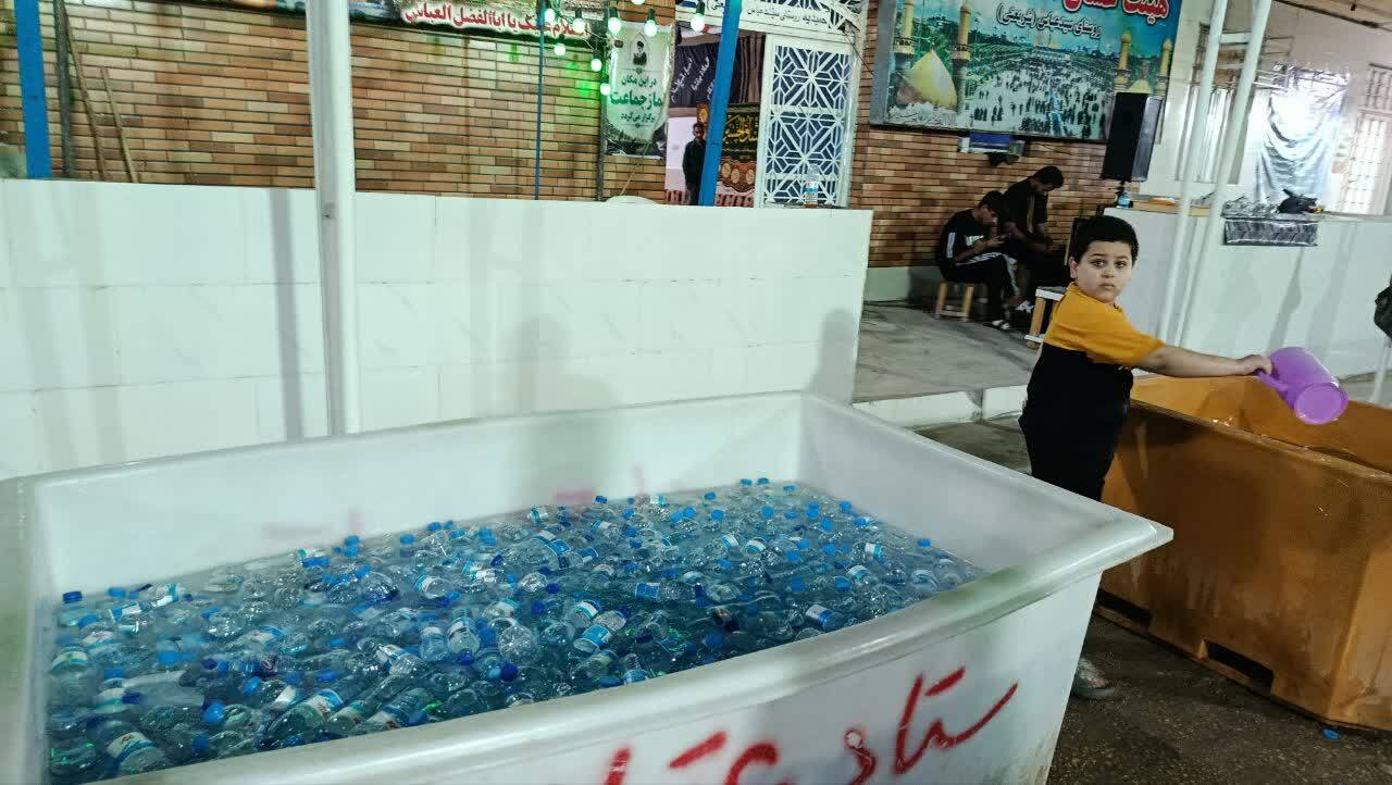 شور و اشتیاق خدمت رسانی به زائرین اربعین حسینی در مواکب مردمی شهرک اربعینی چذابه