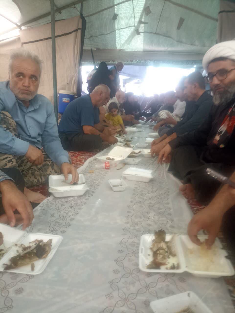 عشق و شور خدمت رسانی در مواکب اربعین حسینی خوزستانی مستقر در عراق به روایت فیلم و عکس