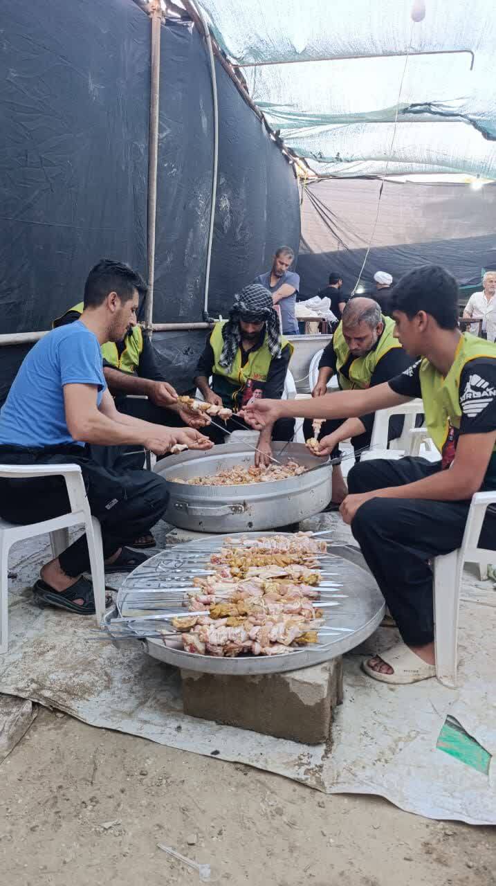 عشق و شور خدمت رسانی در مواکب اربعین حسینی خوزستانی مستقر در عراق به روایت فیلم و عکس
