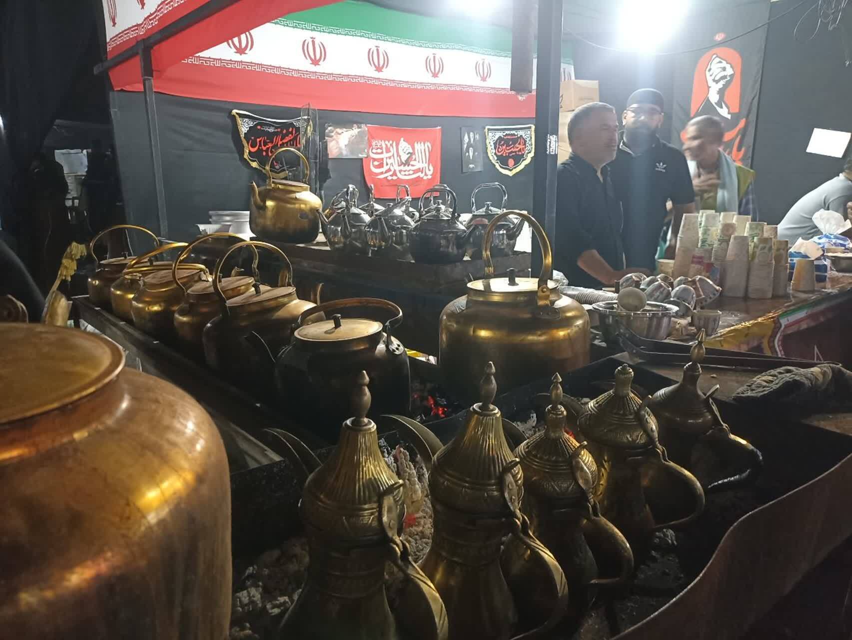 عشق و شور خدمت رسانی در مواکب اربعین حسینی خوزستانی مستقر در عراق به روایت فیلم و عکس